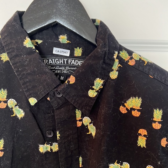 Pineapple shirt - Picture 2 of 2